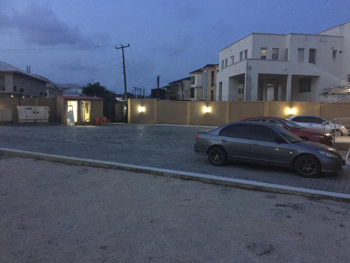Nigus House Lekki Hotel Lagos Bagian luar foto