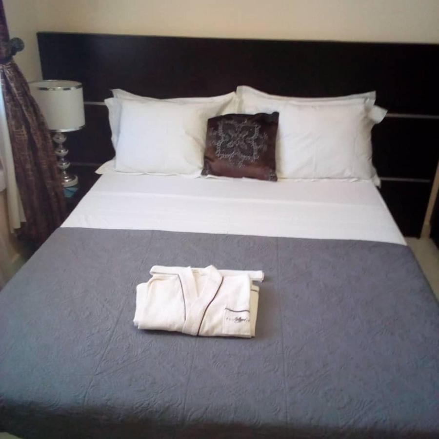 Nigus House Lekki Hotel Lagos Bagian luar foto